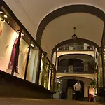 Napoli a Chiaia