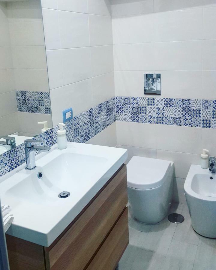 A Chiaia * Napoli
